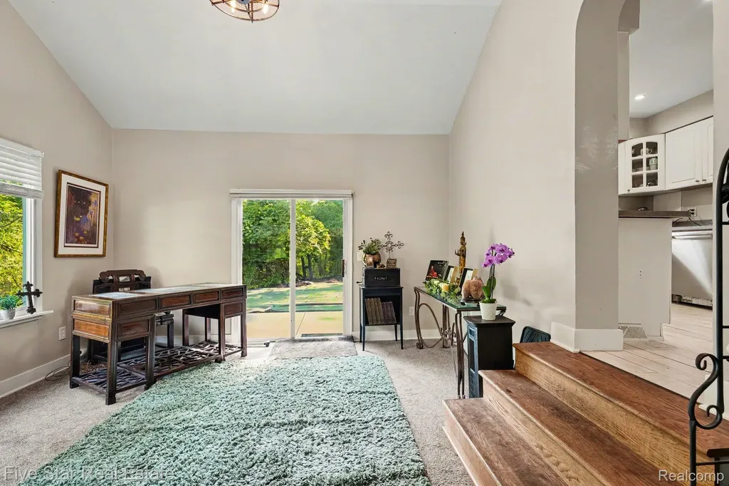 6700 Pontiac Trail Road West Bloomfield Charter Township MI 48323