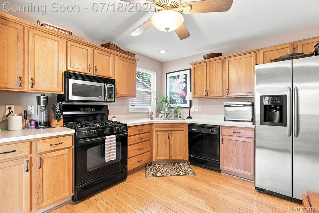 3214 Greenwood Drive Rochester Hills City MI 48309