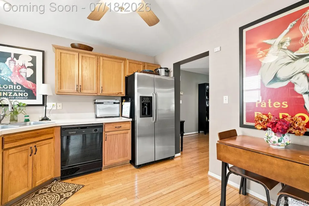 3214 Greenwood Drive Rochester Hills City MI 48309