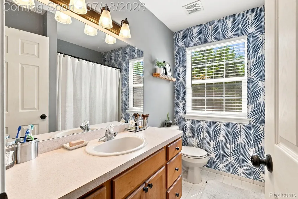 3214 Greenwood Drive Rochester Hills City MI 48309