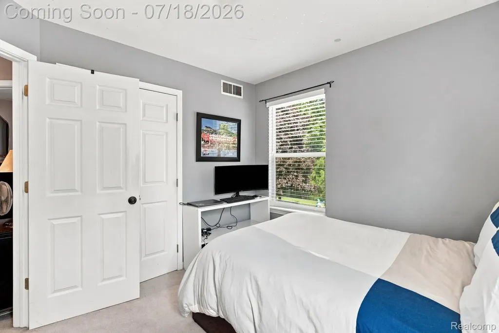 3214 Greenwood Drive Rochester Hills City MI 48309