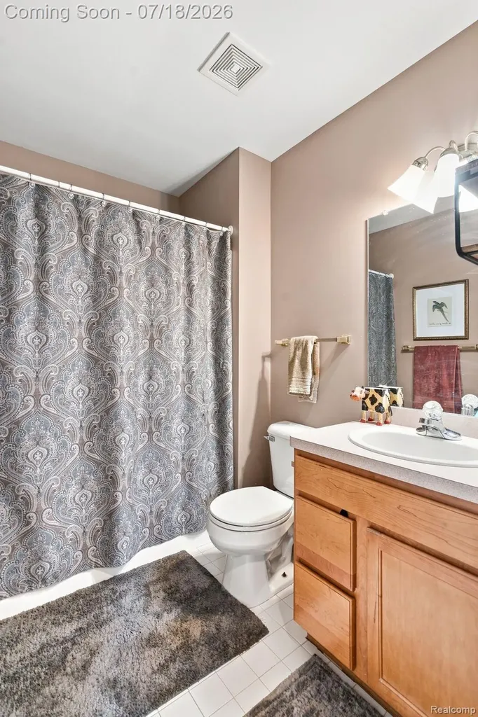 3214 Greenwood Drive Rochester Hills City MI 48309