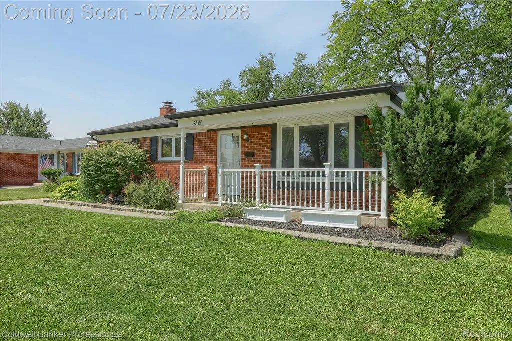 37161 Castleton Drive Sterling Heights City MI 48312
