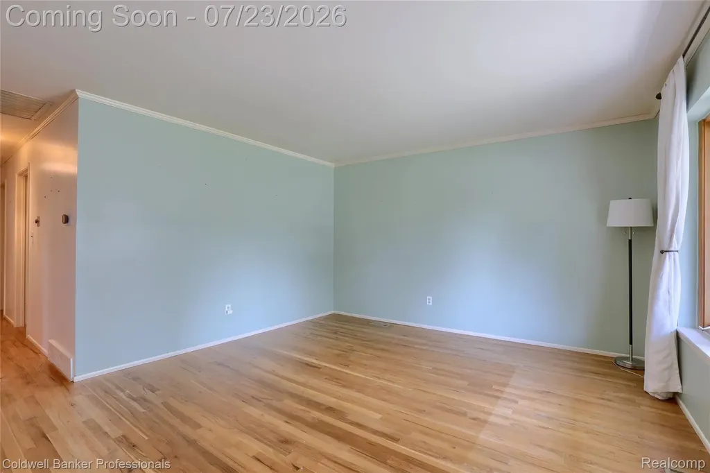37161 Castleton Drive Sterling Heights City MI 48312