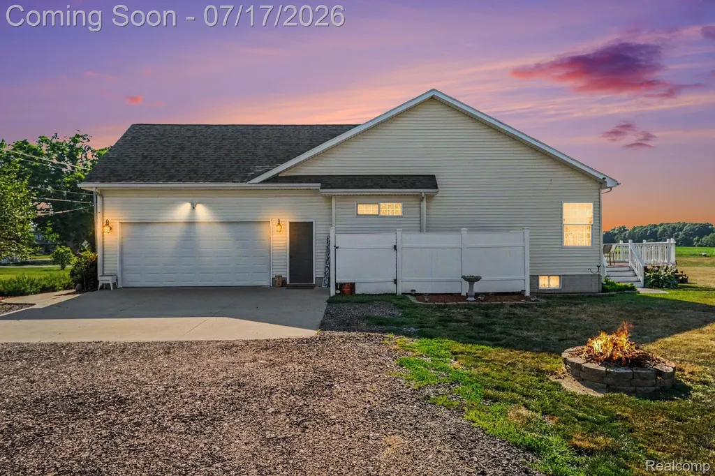 9074 Grand Blanc Road Gaines Township MI 48436