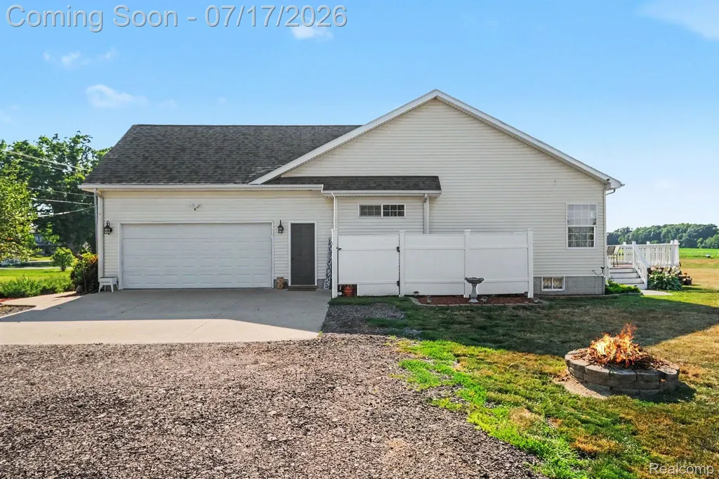 9074 Grand Blanc Road Gaines Township MI 48436
