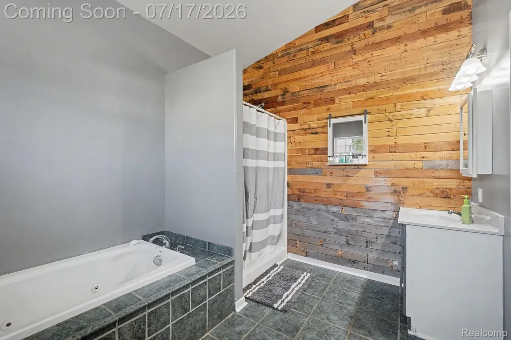 9074 Grand Blanc Road Gaines Township MI 48436