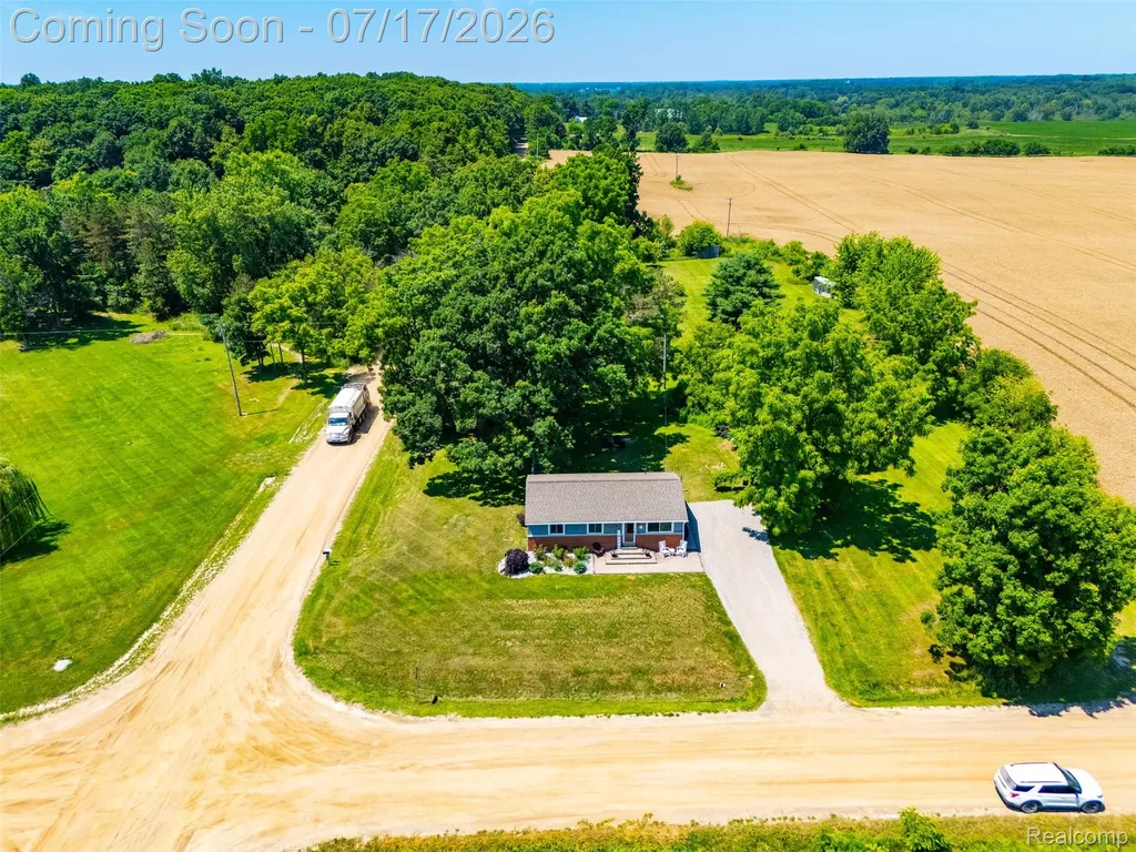 13514 Bird Road Argentine Township MI 48418