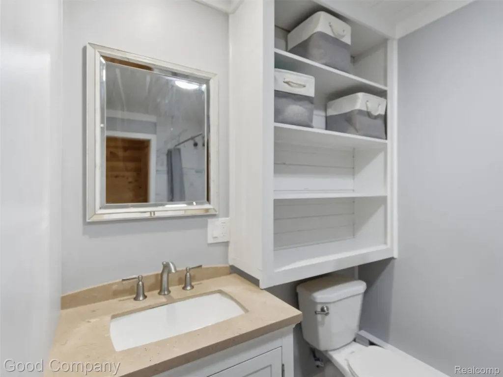 4030 Manitoba Street Auburn Hills City MI 48326