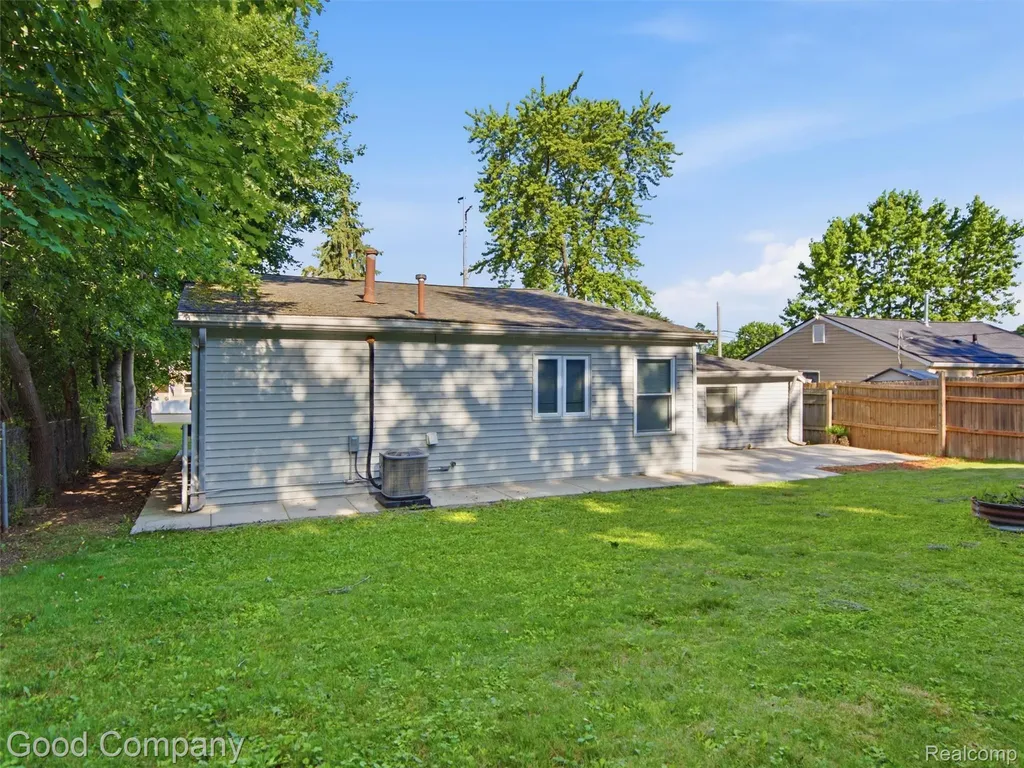 4030 Manitoba Street Auburn Hills City MI 48326