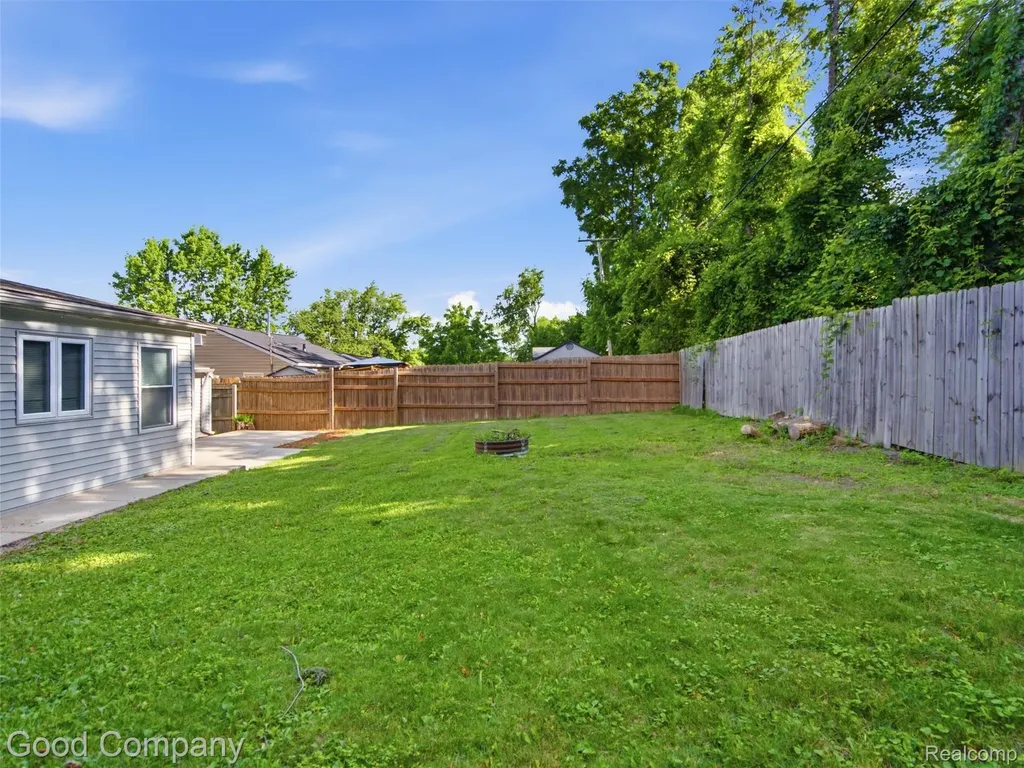 4030 Manitoba Street Auburn Hills City MI 48326