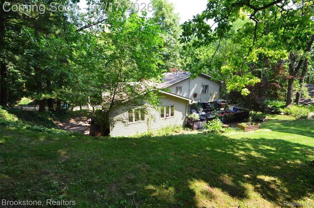 4979 Waw Ban See Drive Independence Charter Township MI 48348