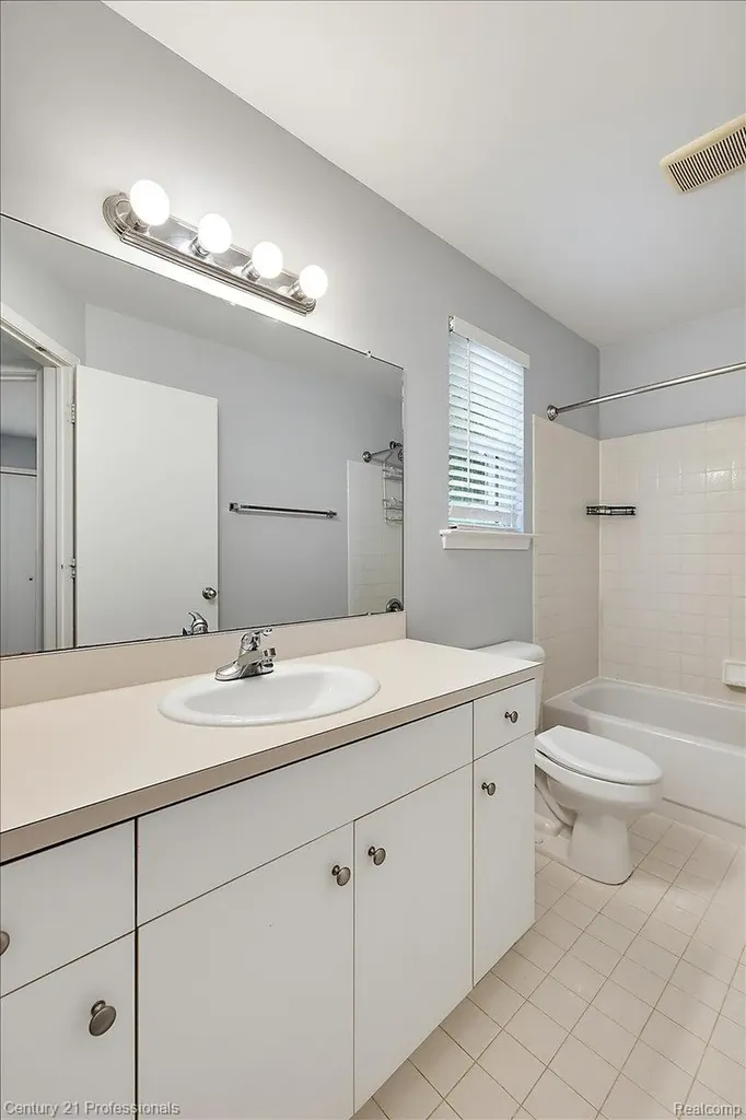 3149 Megan Drive Waterford Charter Township MI 48328