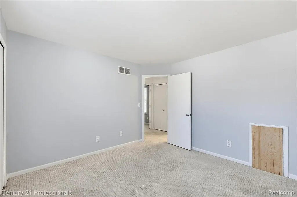 3149 Megan Drive Waterford Charter Township MI 48328