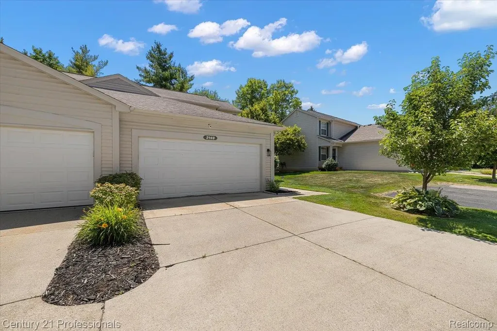 3149 Megan Drive Waterford Charter Township MI 48328