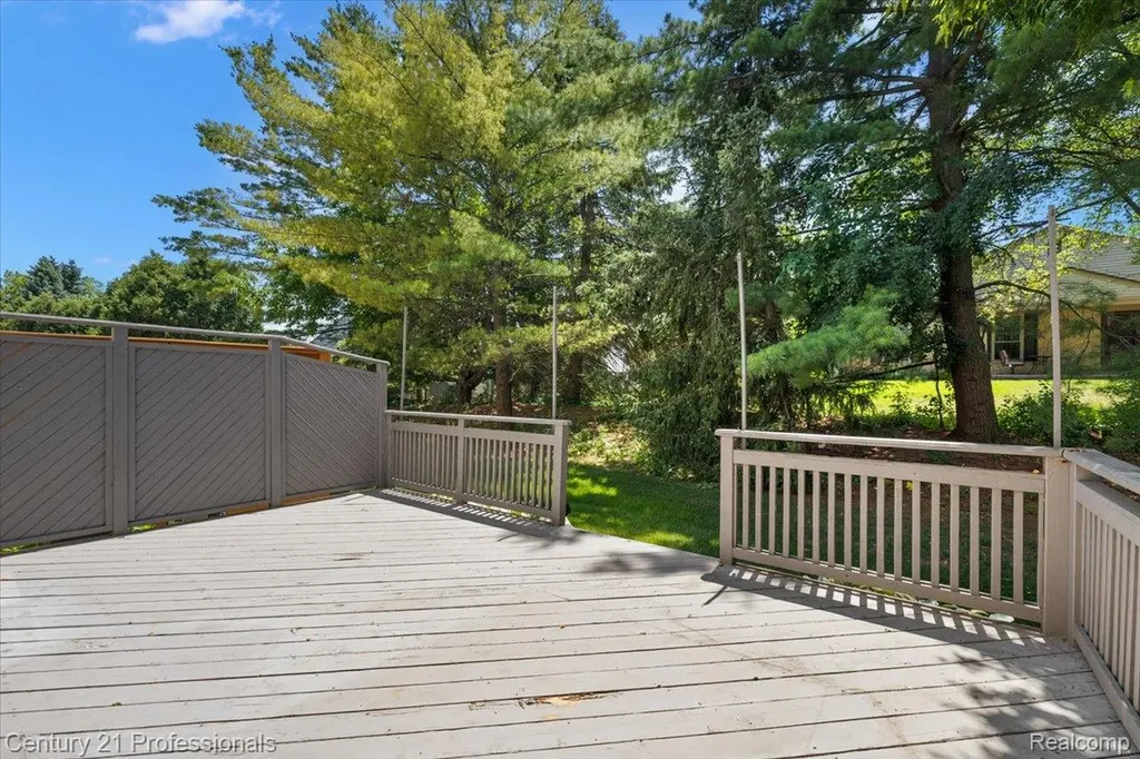 3149 Megan Drive Waterford Charter Township MI 48328