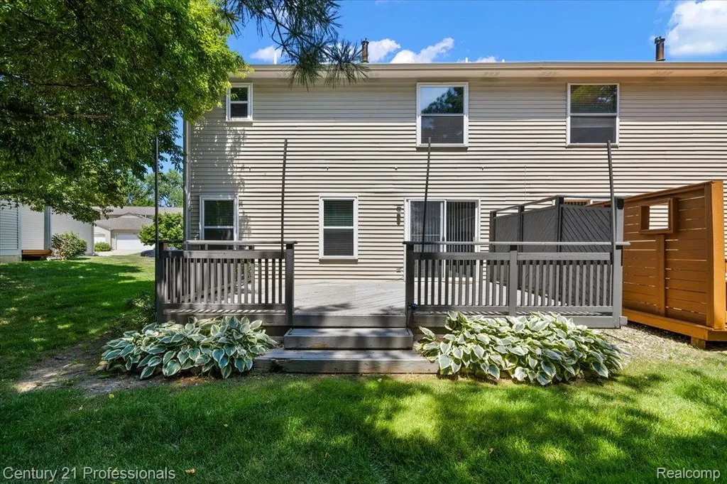3149 Megan Drive Waterford Charter Township MI 48328