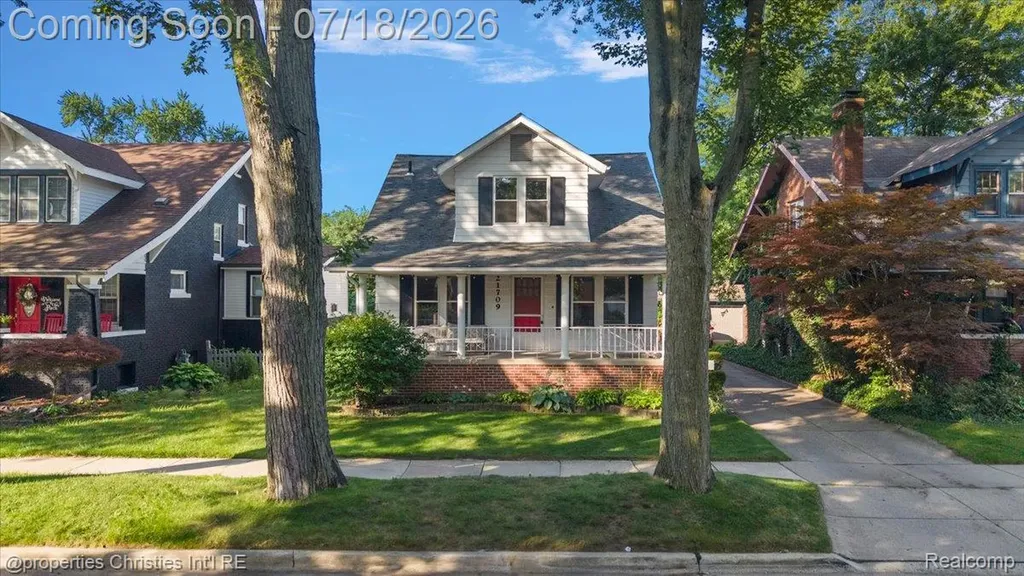 21709 Tenny Street Dearborn City MI 48124