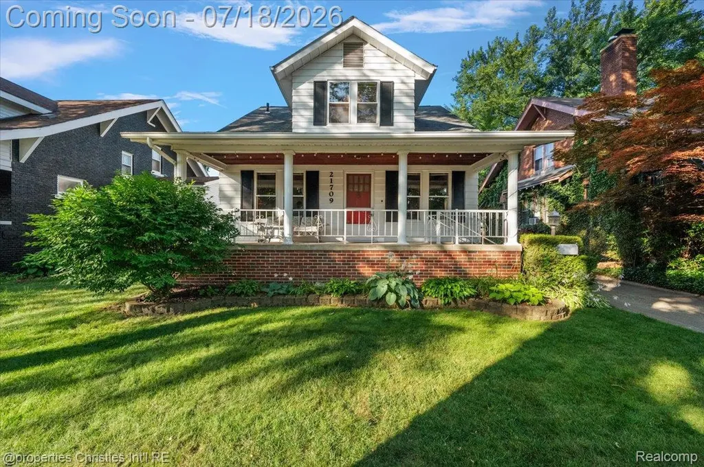 21709 Tenny Street Dearborn City MI 48124