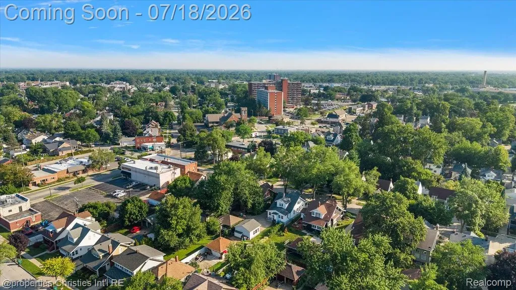 21709 Tenny Street Dearborn City MI 48124