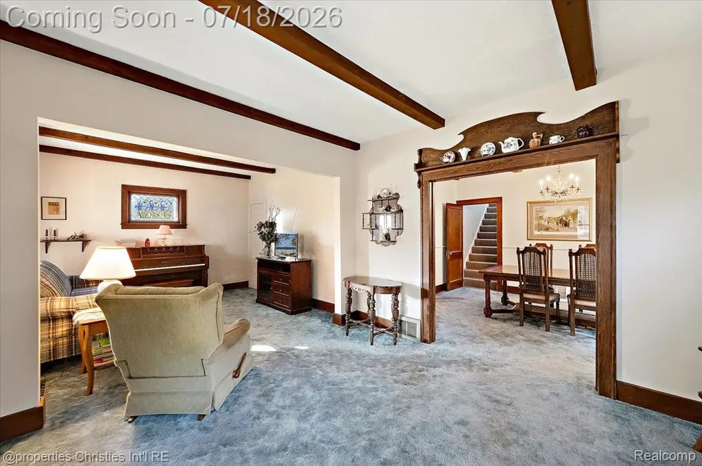 21709 Tenny Street Dearborn City MI 48124