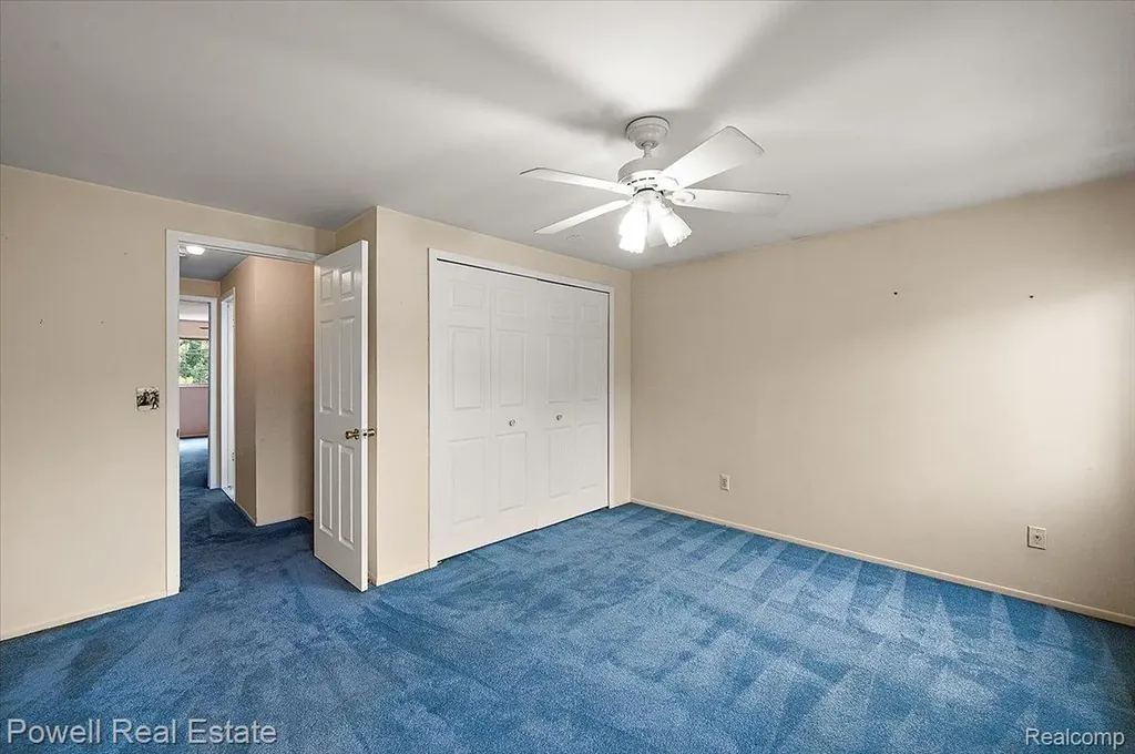 1938 Allenway Court Rochester Hills City MI 48309