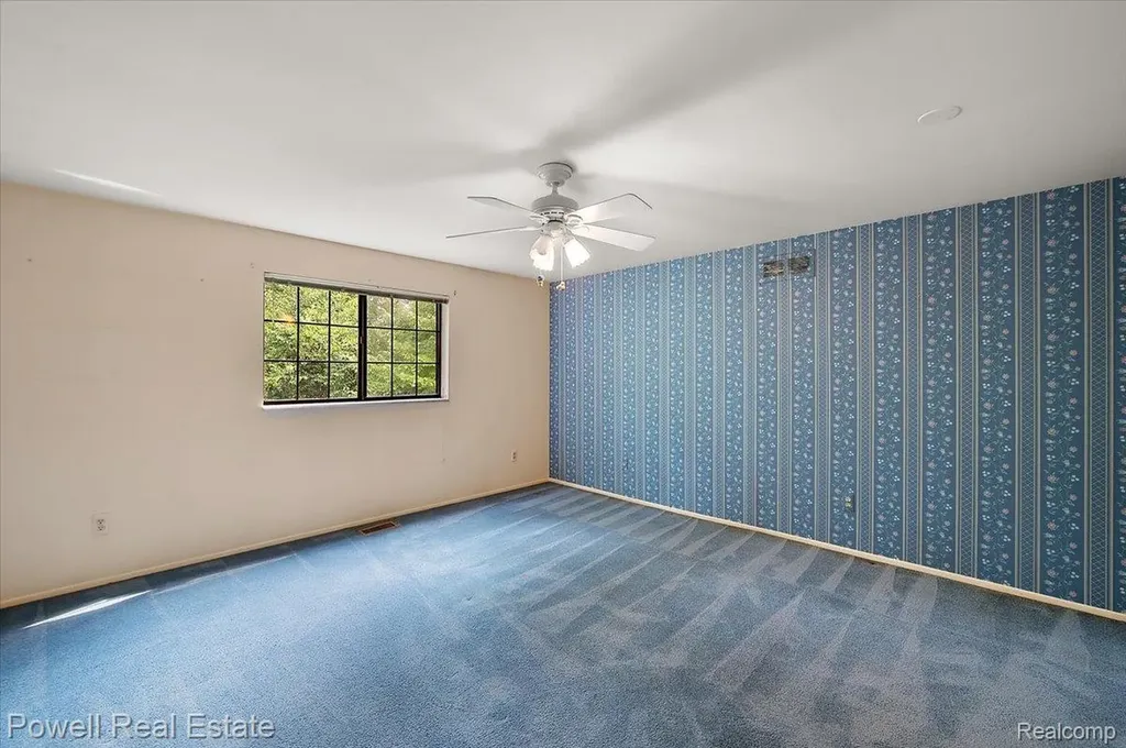 1938 Allenway Court Rochester Hills City MI 48309
