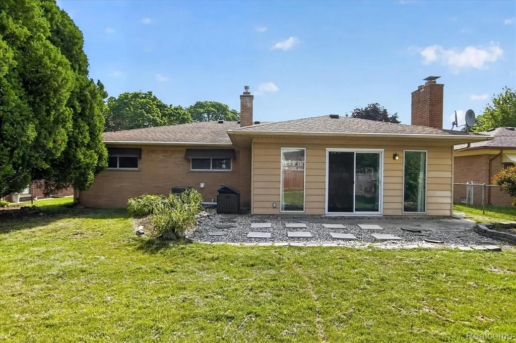 15109 Susanna Street Street SW Wayne City MI 48154