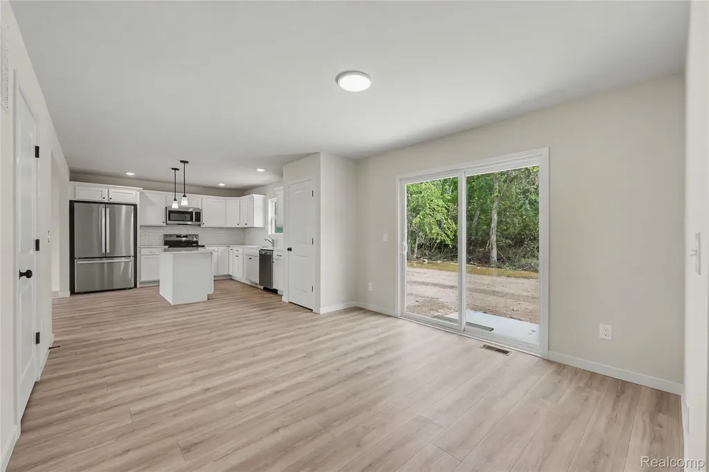 209 Wildflower Drive Hillsdale City MI 49242