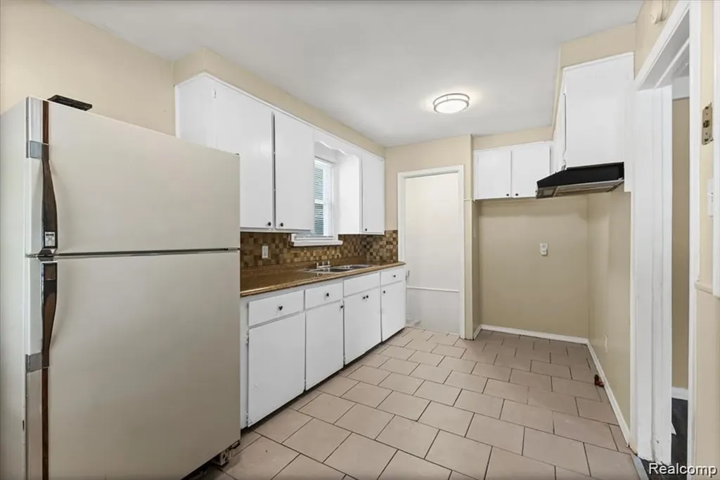 20550 Tireman Street Detroit City MI 48228