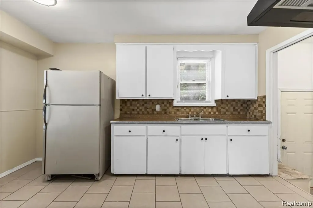 20550 Tireman Street Detroit City MI 48228