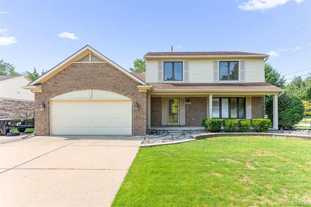 22333 Crestwood Street Woodhaven City MI 48183