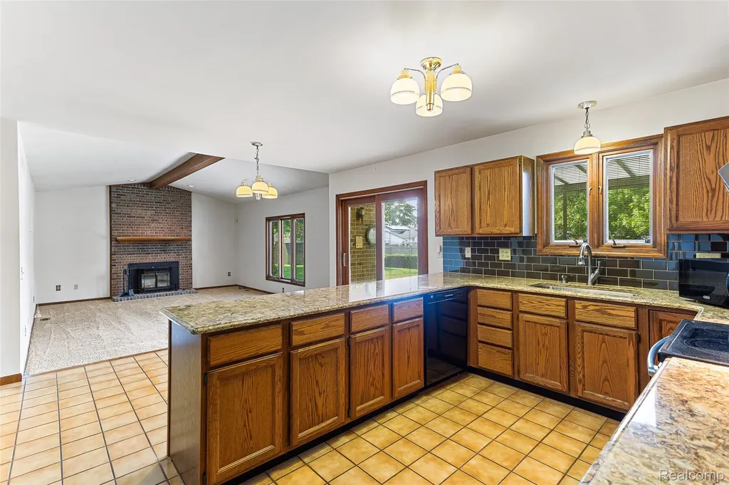 22333 Crestwood Street Woodhaven City MI 48183