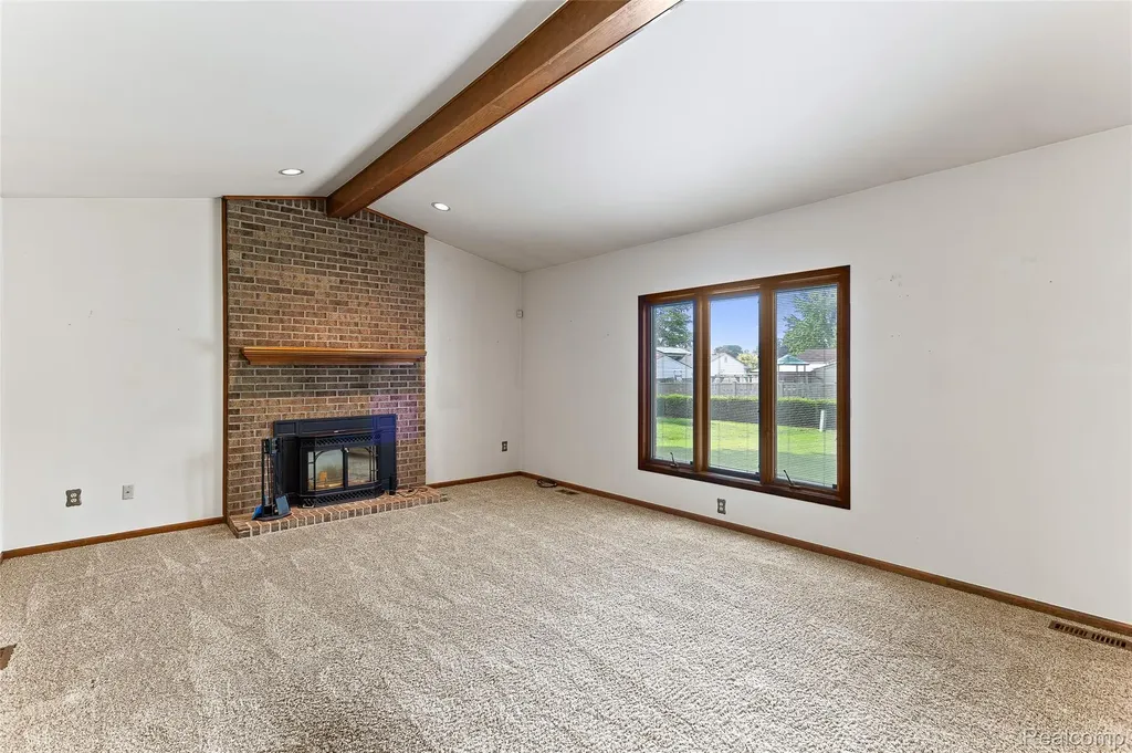 22333 Crestwood Street Woodhaven City MI 48183
