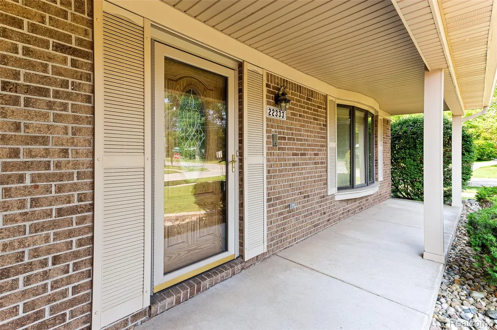 22333 Crestwood Street Woodhaven City MI 48183