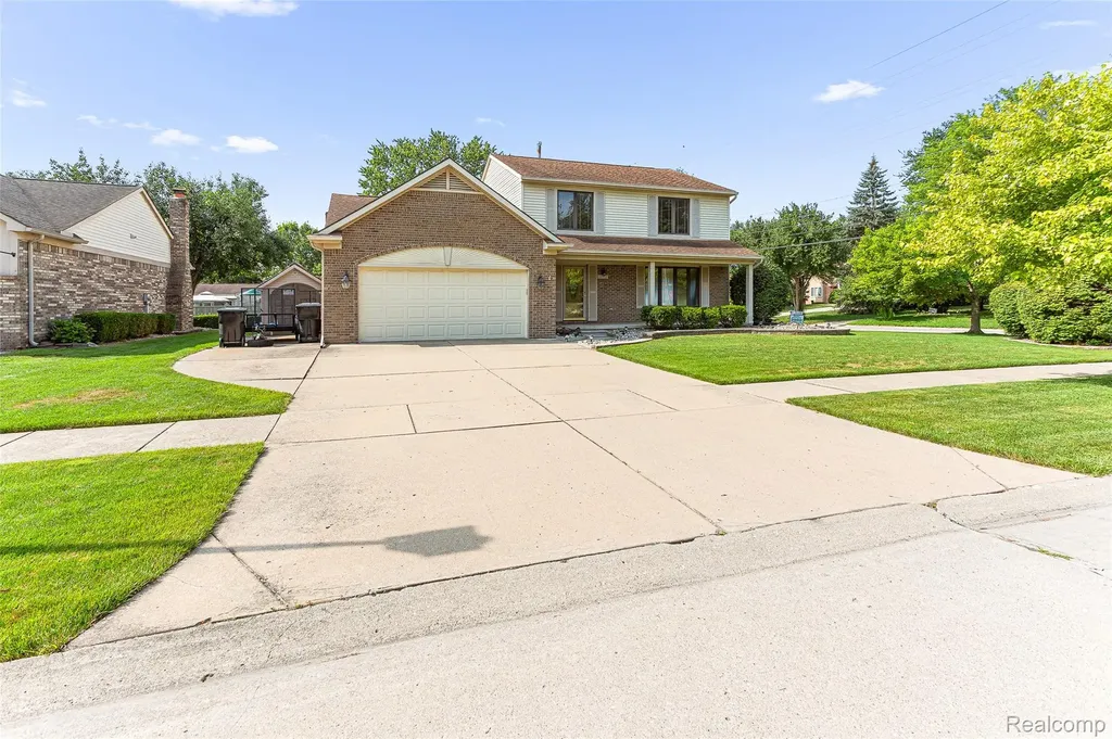 22333 Crestwood Street Woodhaven City MI 48183