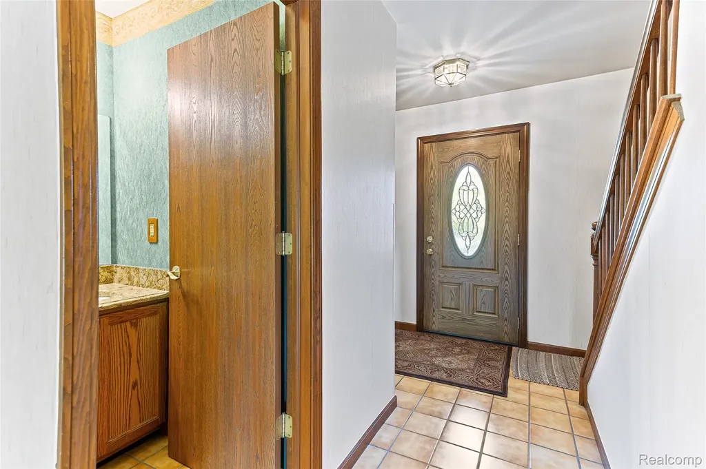 22333 Crestwood Street Woodhaven City MI 48183