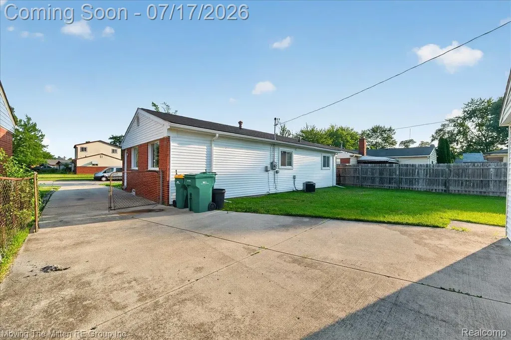 34624 Michelle Drive Romulus City MI 48174
