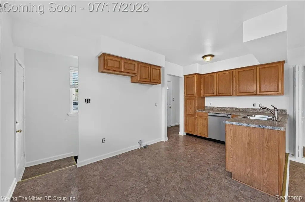 34624 Michelle Drive Romulus City MI 48174