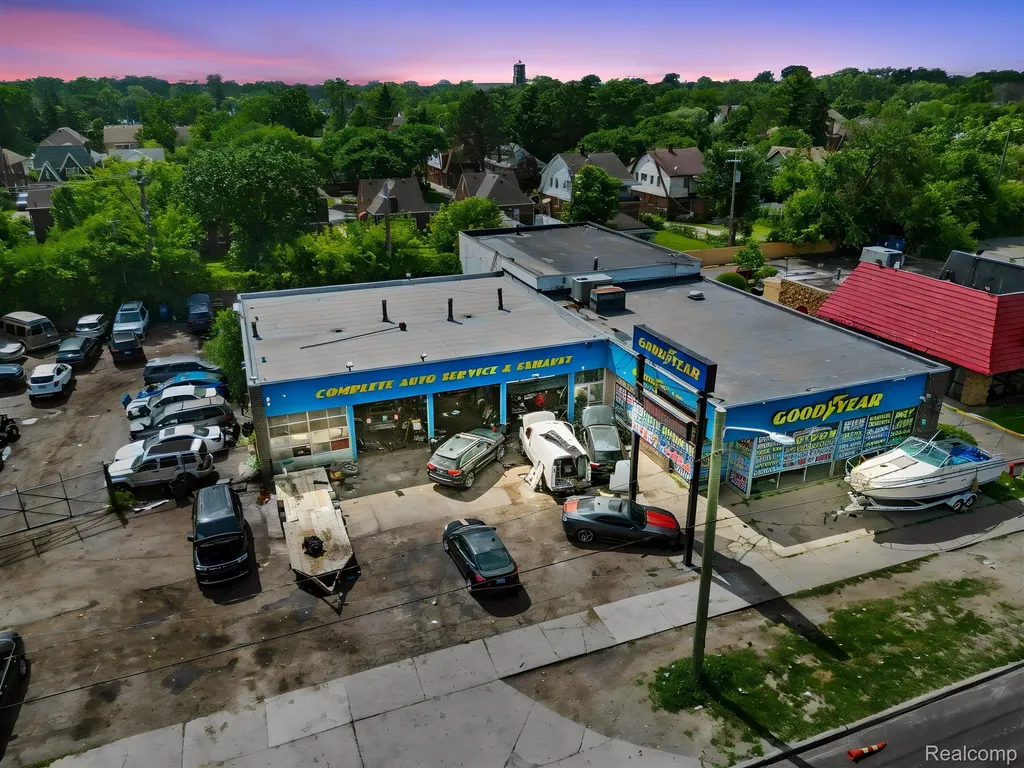 14527 Greenfield Road Detroit City MI 48227