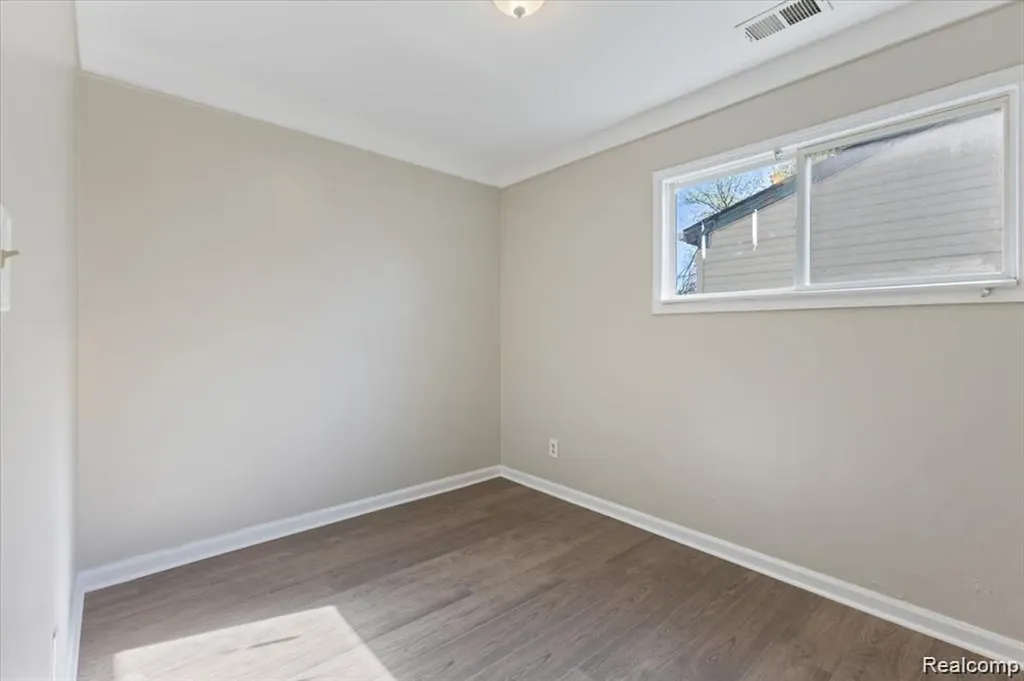 26076 Colgate Street Wayne City MI 48141