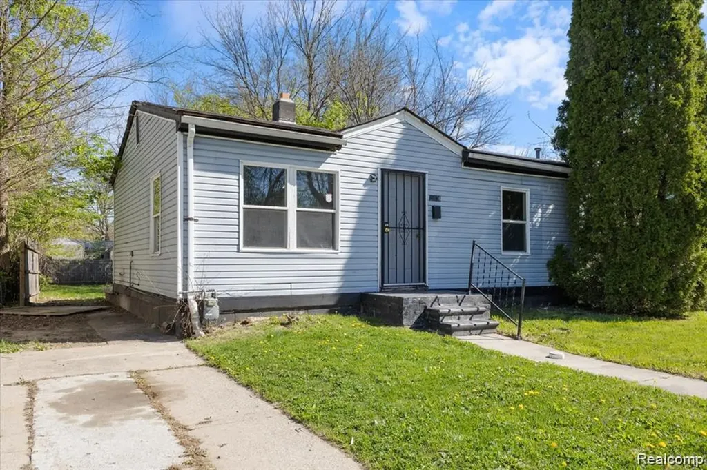 26076 Colgate Street Wayne City MI 48141