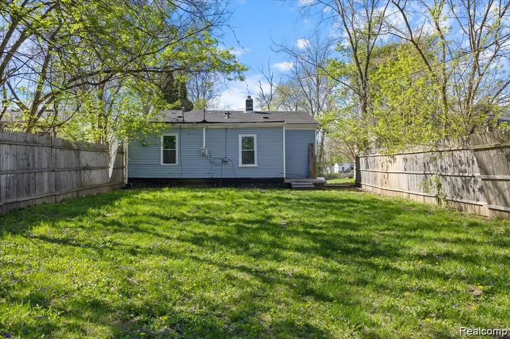 26076 Colgate Street Wayne City MI 48141