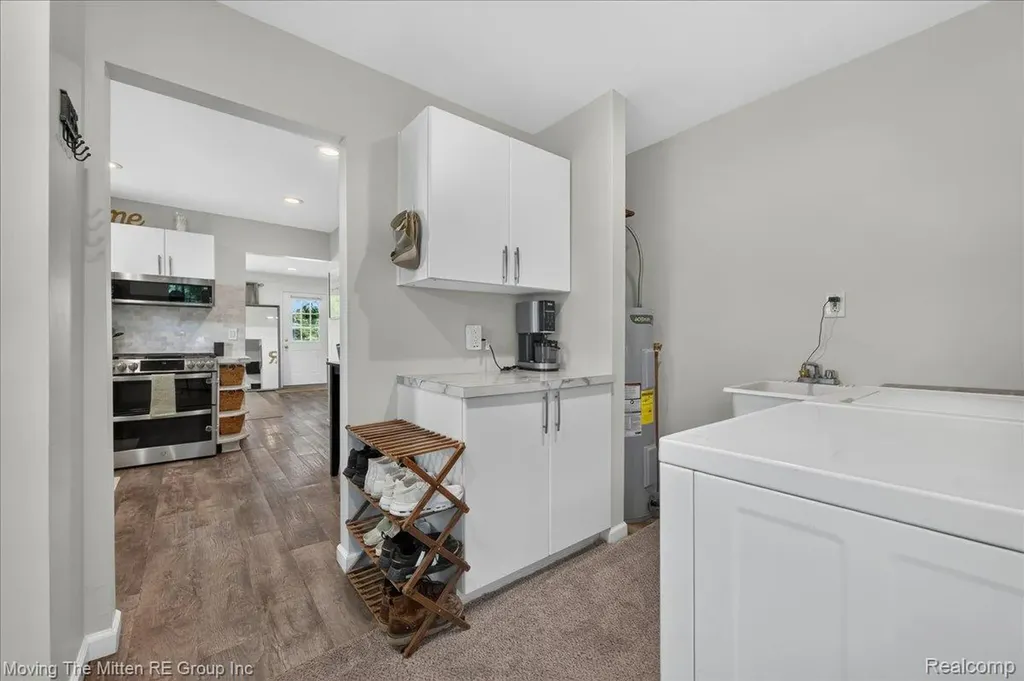 31547 Birchwood Street Westland City MI 48186