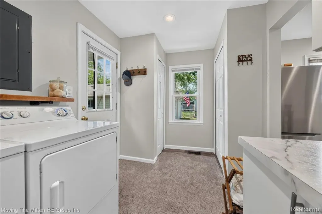 31547 Birchwood Street Westland City MI 48186