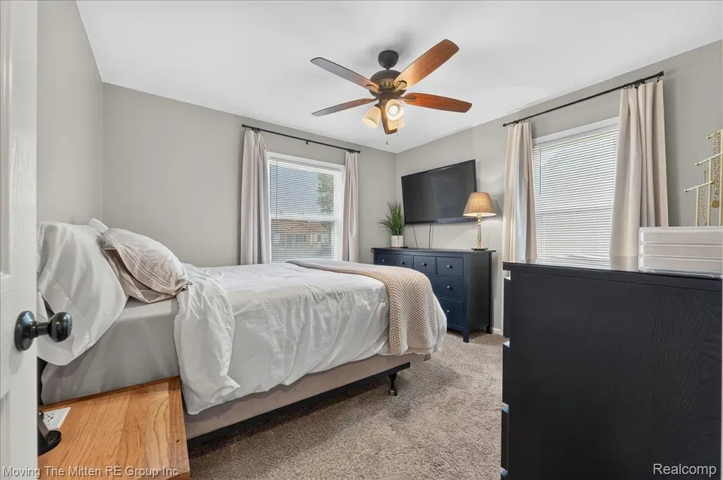 31547 Birchwood Street Westland City MI 48186