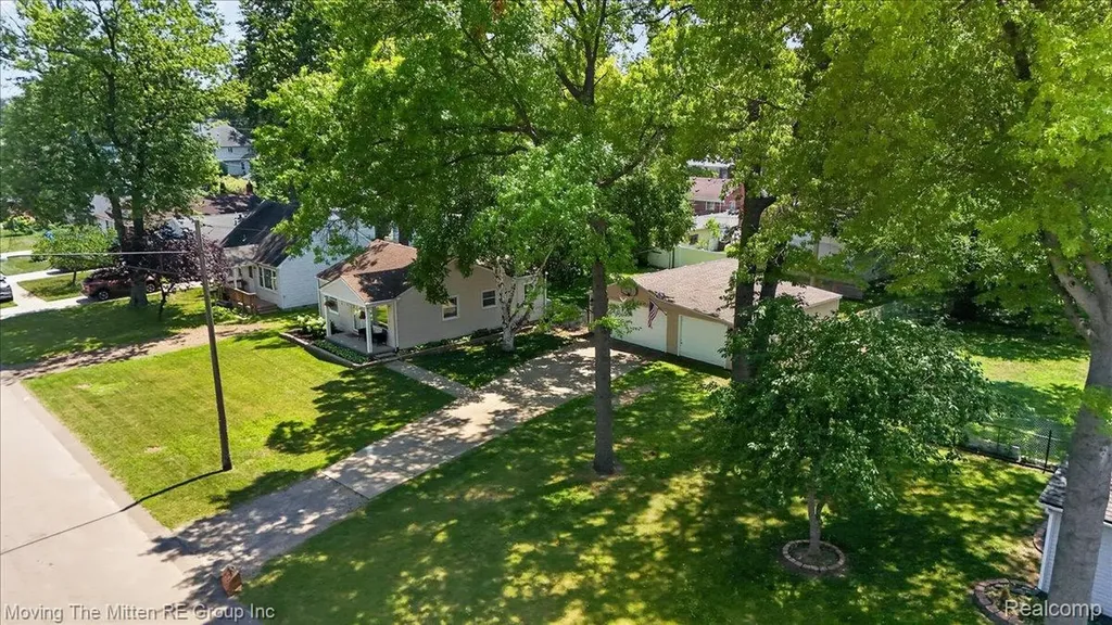 31547 Birchwood Street Westland City MI 48186