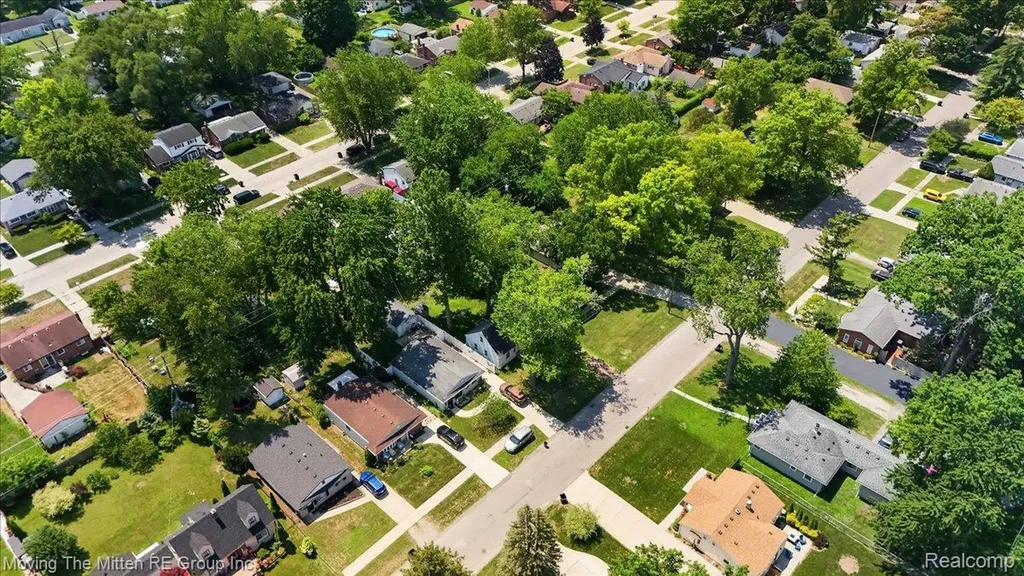 31547 Birchwood Street Westland City MI 48186