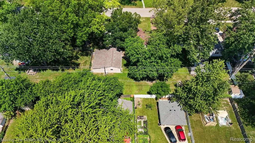 31547 Birchwood Street Westland City MI 48186