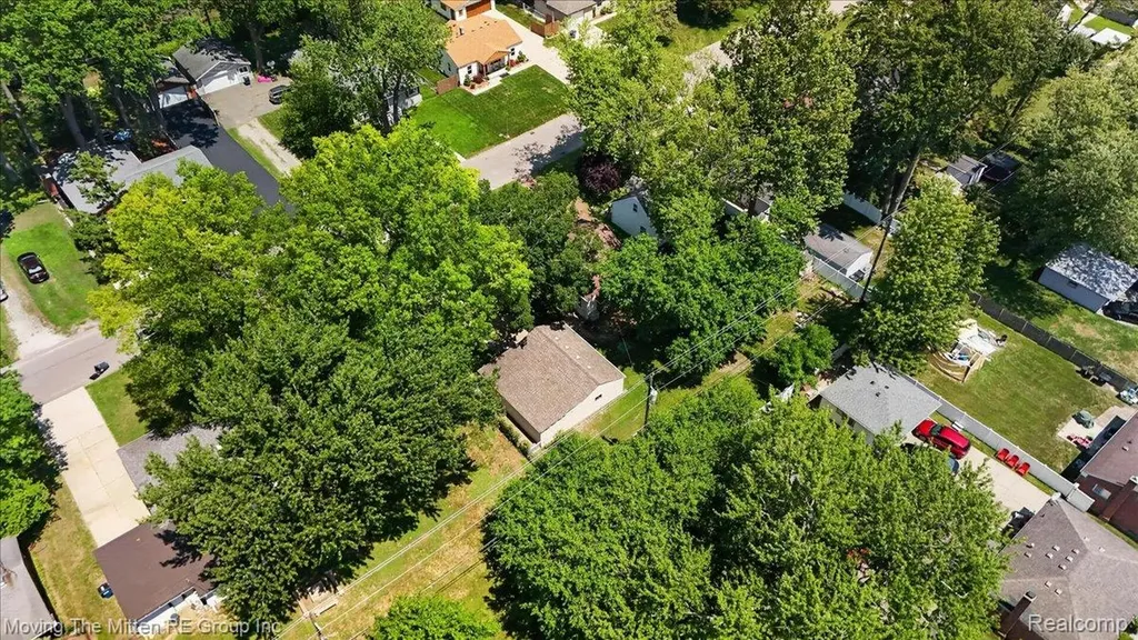 31547 Birchwood Street Westland City MI 48186